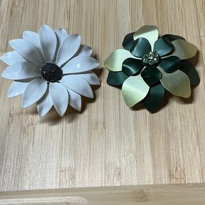 Two Vintage floral brooches